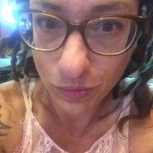 Meet your Posher, Lissa